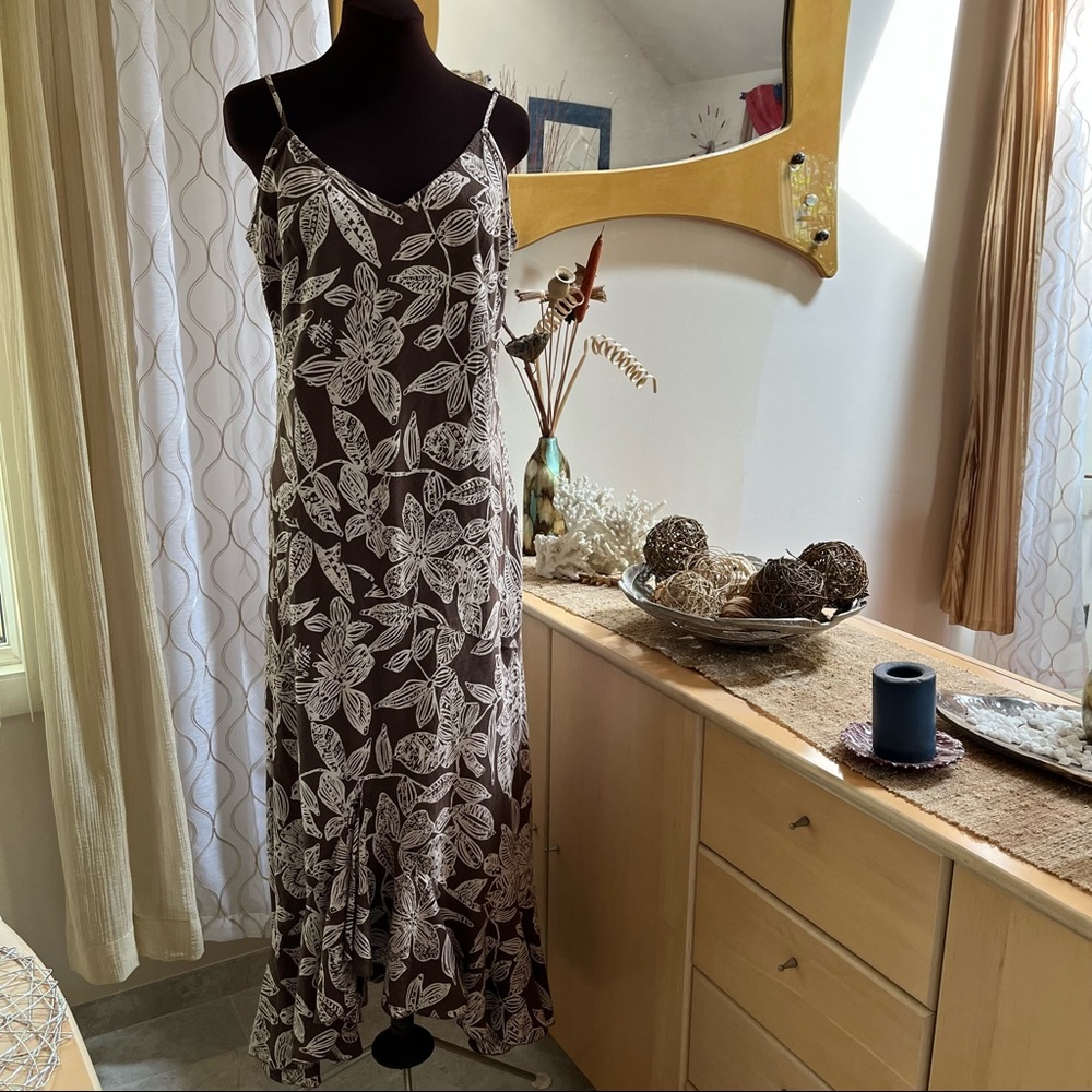 Marks & Spencer high low lightweight linen / cotton maxi v-neck strap dress